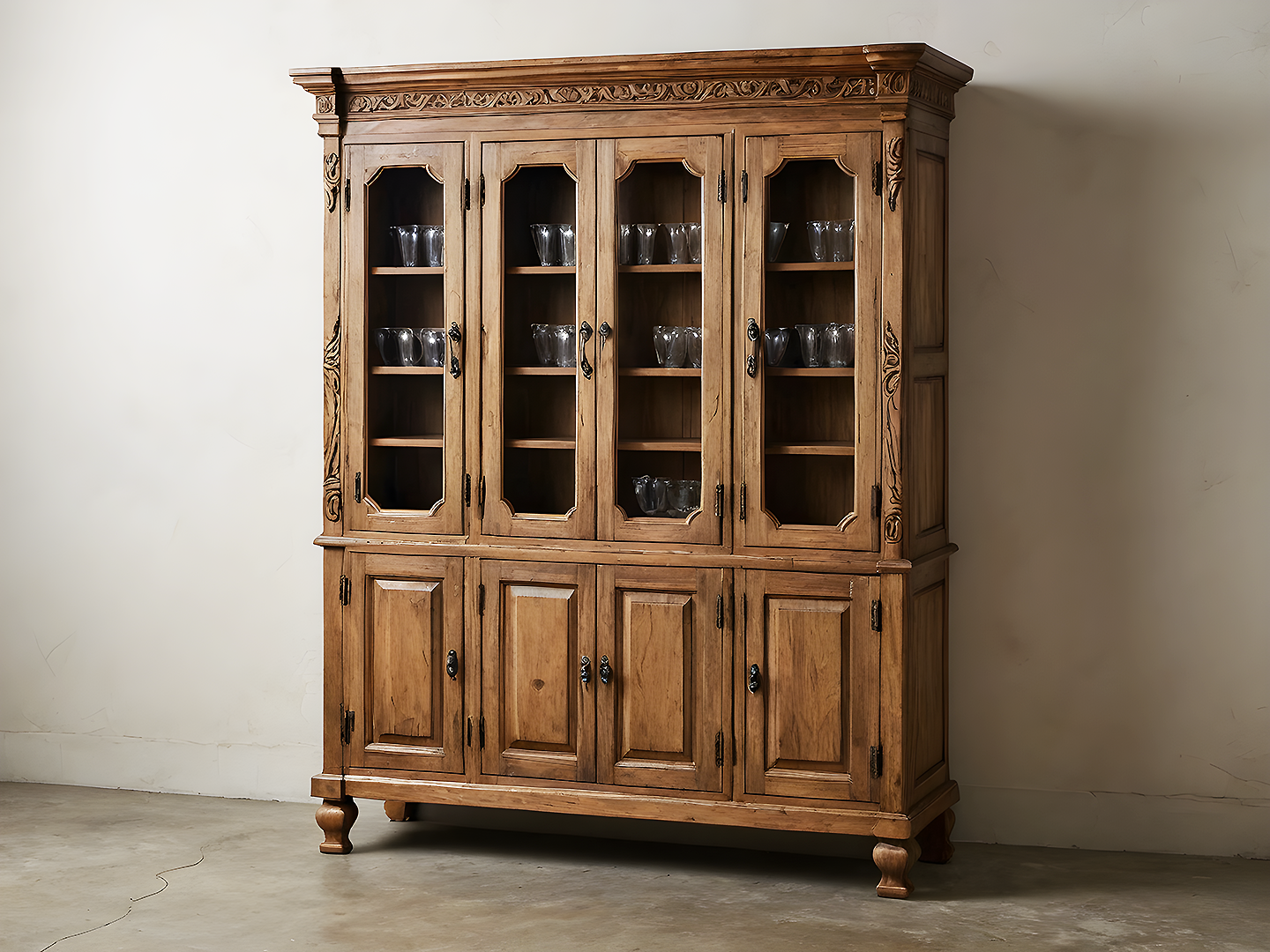 Lovina Κλασική Ξύλινη Βιτρίνα Μπουφές